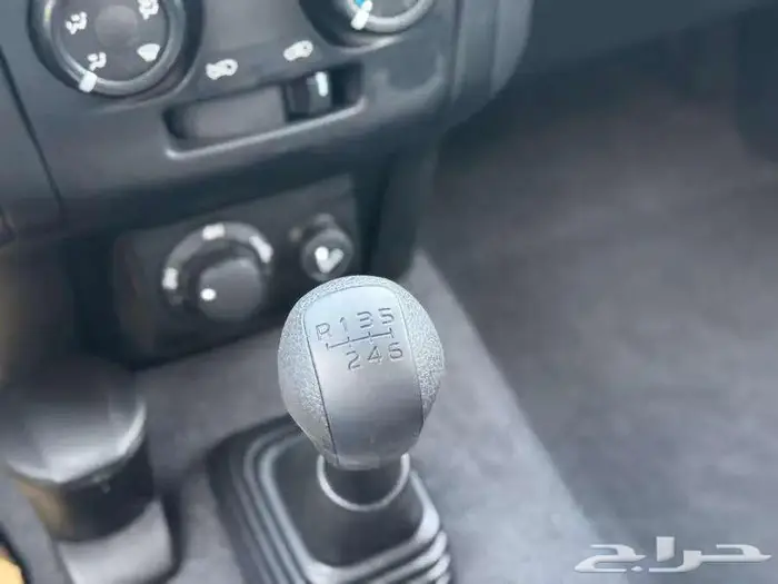 ايسوزو ديماكس غمارتين ستاندر زجاج كهربا 2025 16