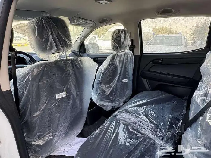 ايسوزو ديماكس غمارتين ستاندر زجاج كهربا 2025 13