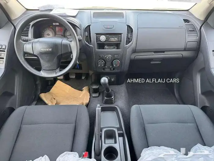 ايسوزو ديماكس غمارتين ستاندر زجاج كهربا 2025 15