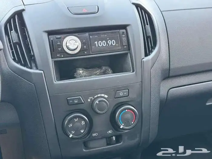 ايسوزو ديماكس غمارتين ستاندر زجاج كهربا 2025 20