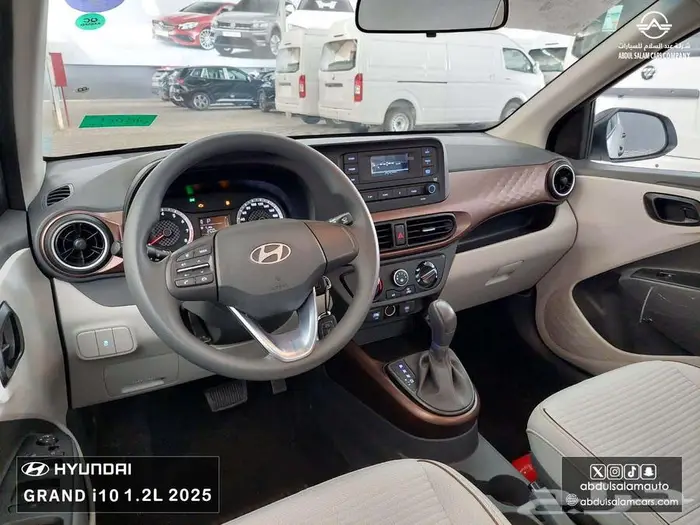 هونداي - اي تن جراند 2025 - أبيض وفضي كاش واقساط 10