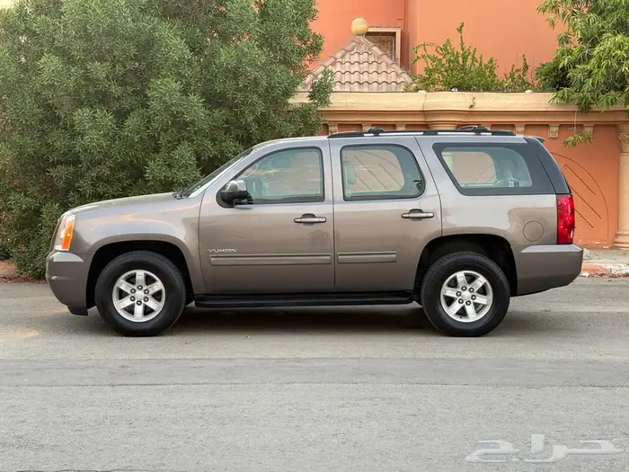 جمس يوكن 2013 نظظيف للبيع 2