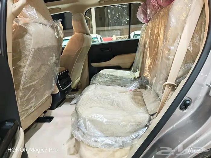 تويوتا لاندكروزر GXR. L2بنزين موديل 2025 7