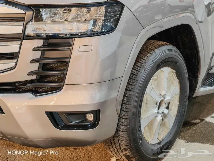 تويوتا لاندكروزر GXR. L2بنزين موديل 2025 21