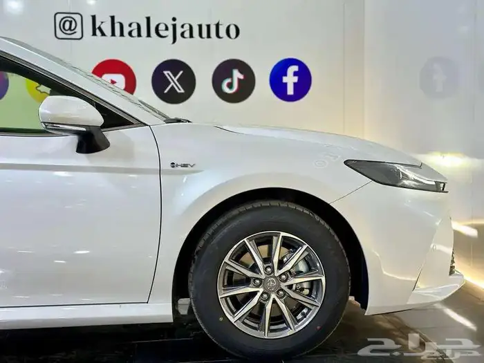كامرى E ستاندرد هايبرد 2025 3