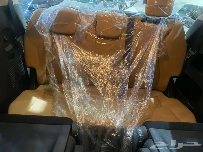 كيا كرنفال 2023 بنزين مستورد مخزن عداد 24 الف 6 سلندر 21