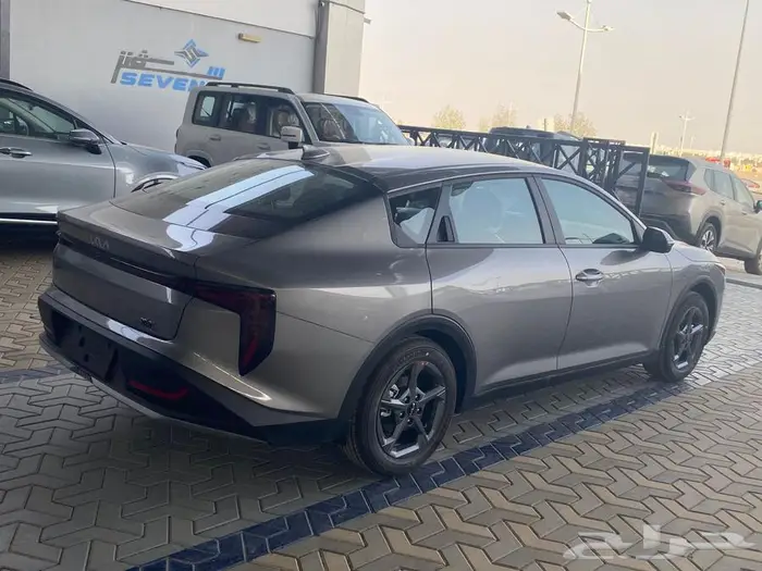 كيا فور ستاندر 2026 مكينة 1600الاقتصادية 5