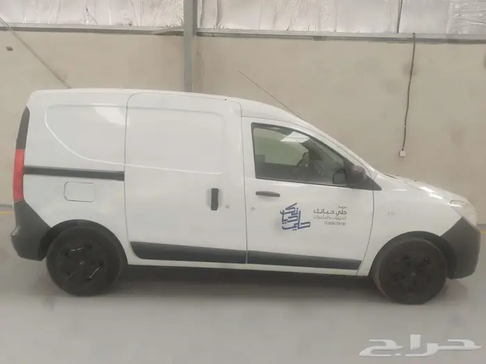 سياره رينو دوكر 6