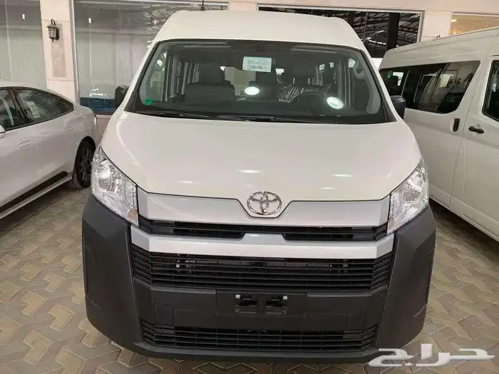 تويوتا باص هايس 13 راكب قير عادي ديزل 2025 سقف عالي 1