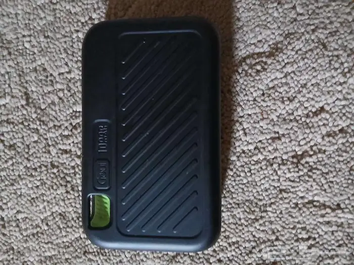 بطرية قوي متنقلة شبه جديد 1