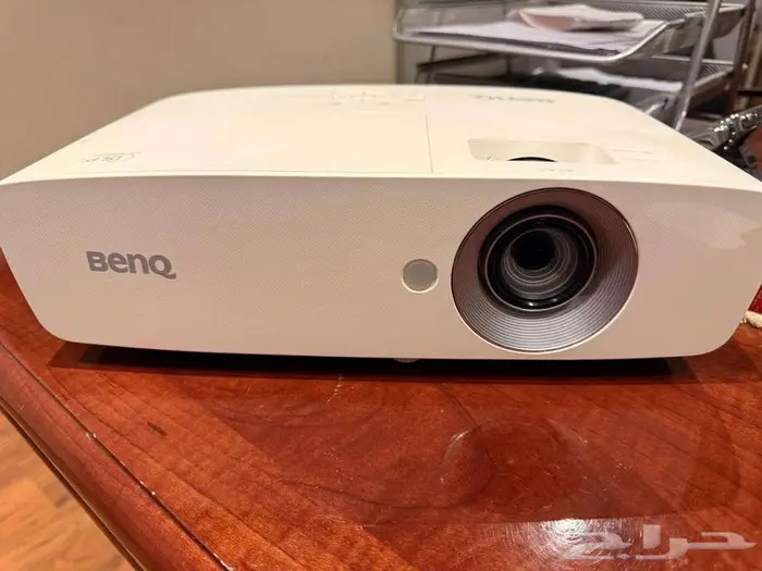 جهاز بورجكتر BENQ عرض رقمي جيجتل المعروف نظيف جدا جدا 0