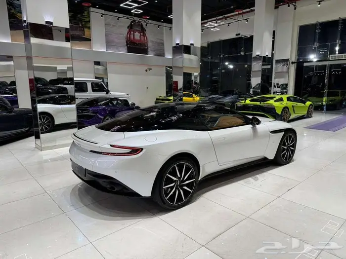 استون مارتن DB11 موديل 2018 1