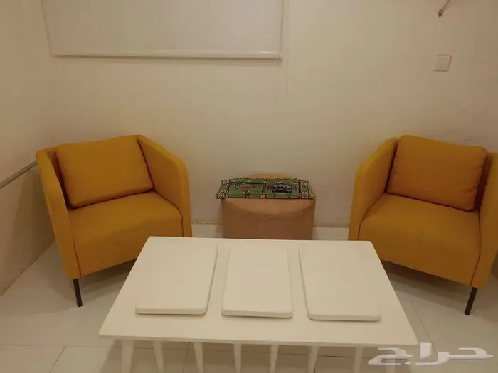 كرسي وطاوله 2