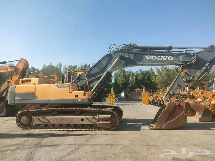 بوكلين حفار Volvo موديل EC480DL للبيع بحاله ممتازه جدا 0