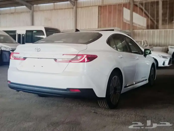 كامري 2.5 LE هايبرد 2025 م 3