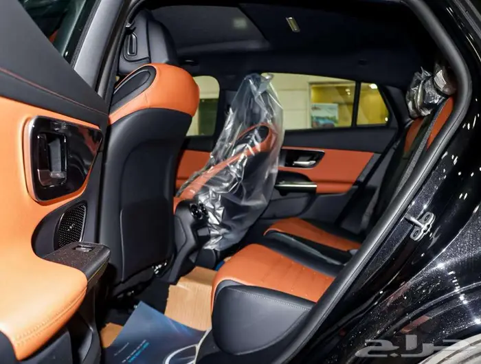 GLC 200 4MATIC موديل 2025 (كاش -بنوك ) 15