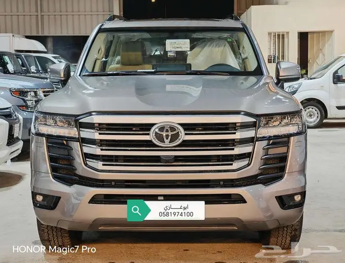 تويوتا لاندكروزر GXR. L2بنزين موديل 2025 15