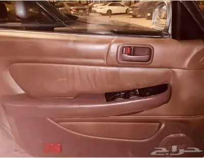 للبيع نيسان لوريل index