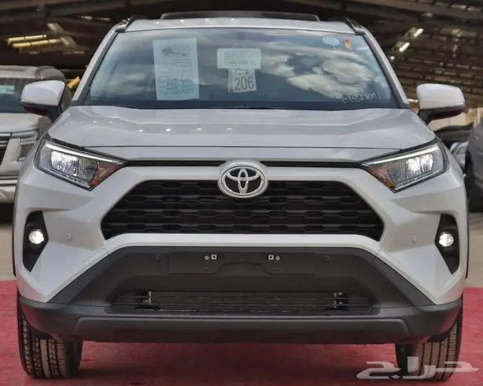 تويوتا راف فور 2025 استندر و نص فل 1