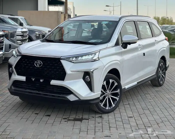 تويوتا فيلوز 2025 1