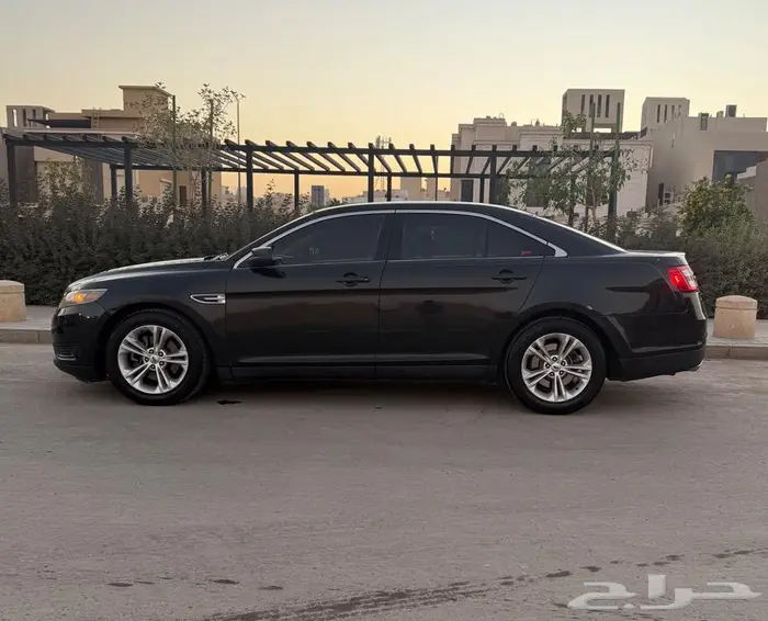 فورد تورس 2014 ستاندرد 6