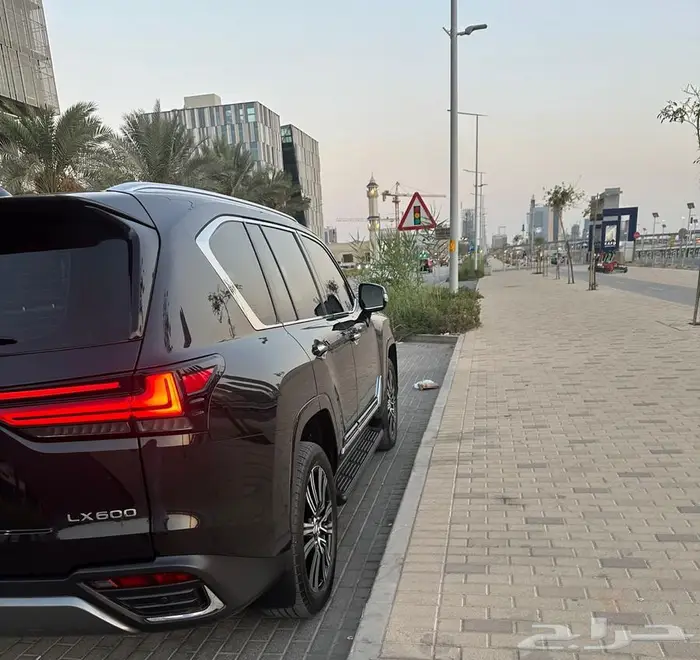 جيب لكزس bb فل كامل مديل 2024 5