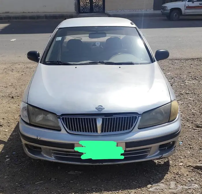 سيارة 2001 نسيان صني 1