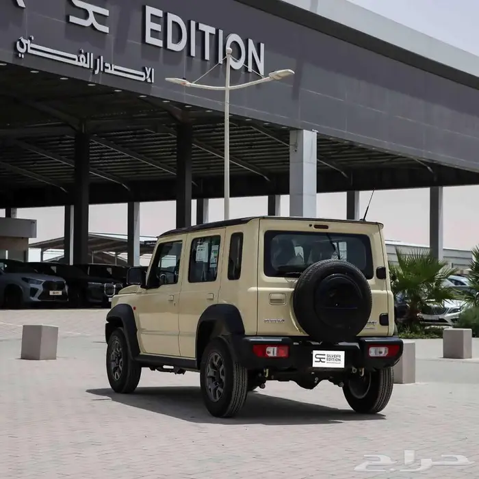 سوزوكي جمني 2025 بابين 4