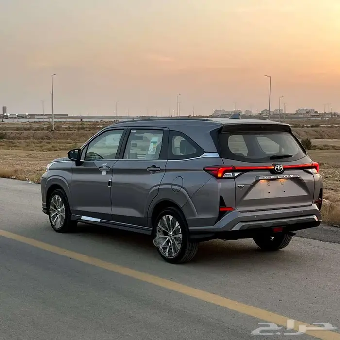 عرض خاص تويتا فيلوز 2025 كاش وتقسيط 4