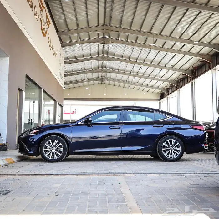 لكزس ES250 موديل 2021 ممشي قليل 2