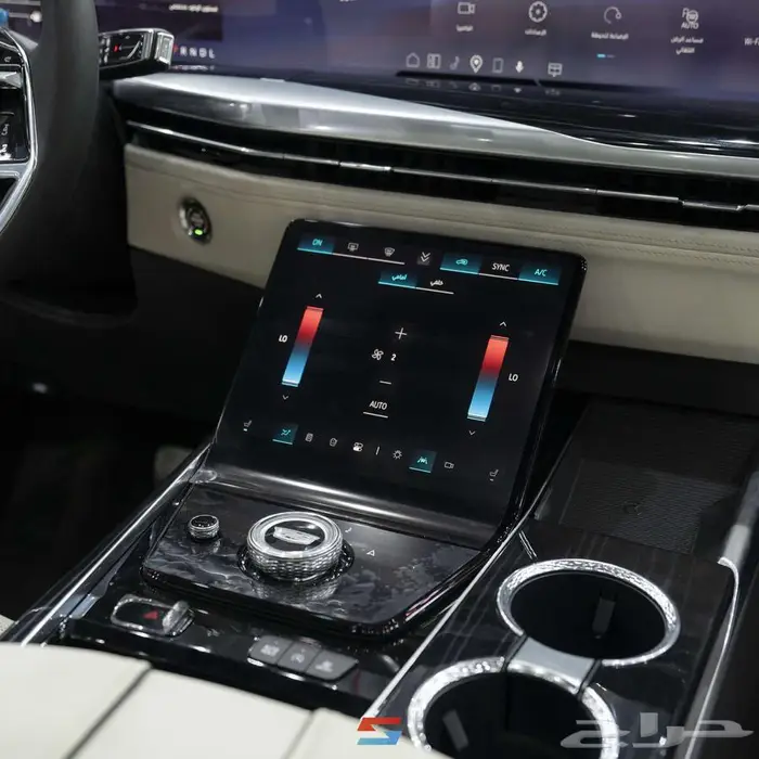 كاديلاك اسكاليد سبورت موديل 2025 18