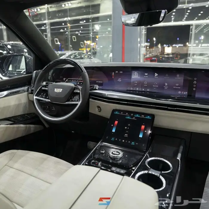 كاديلاك اسكاليد سبورت موديل 2025 16