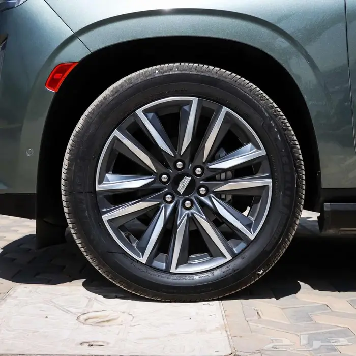 كاديلاك اسكاليد 2023 23