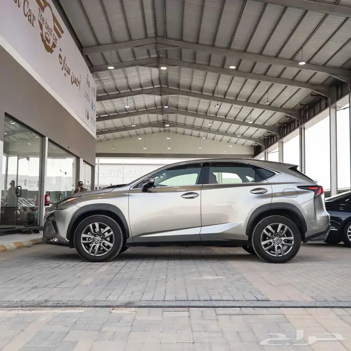 لكزس NX300 موديل 2019 2