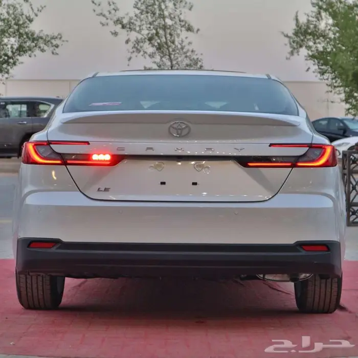 تويوتا كامري LE بنزين 2025 سعودي متوفر كل الفئات والألوان 5