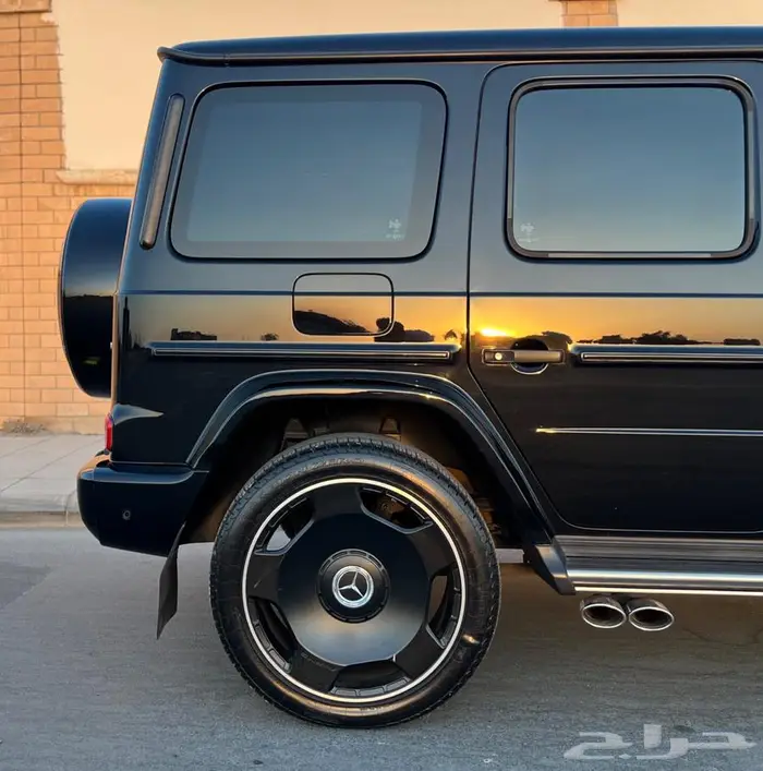 مرسيدس جي كلاس مخزن بحاله ممتازة 13