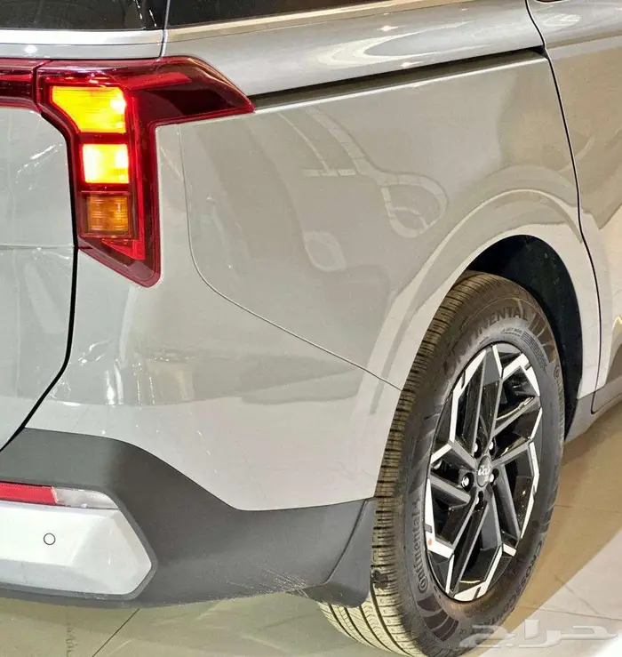 كيا كارنفال GL 2025 رفاهية مطلقة وأداء مميز 22