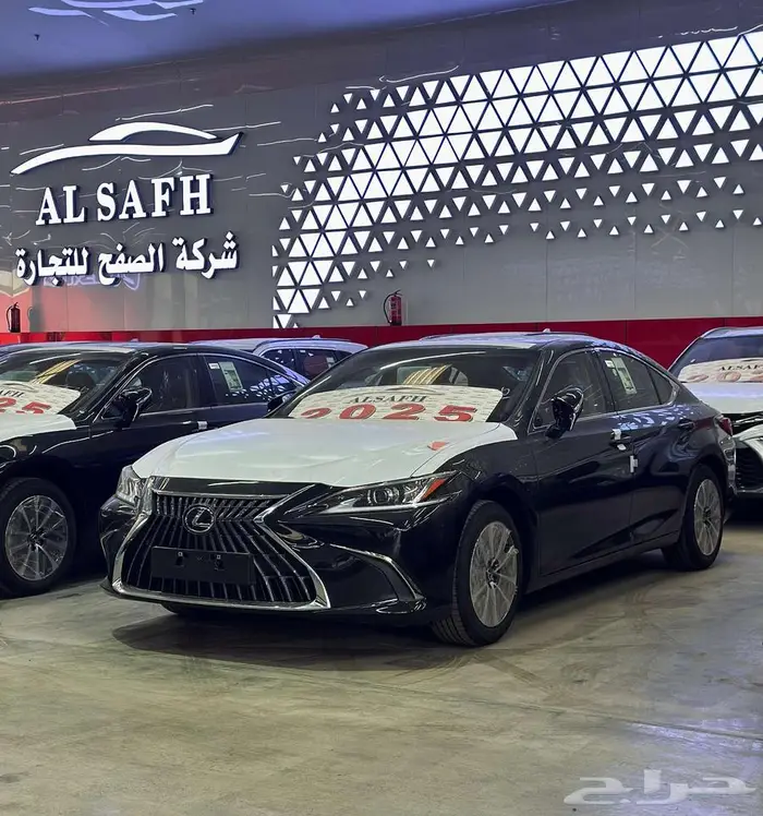لكزس ES 300 AH 2025 1