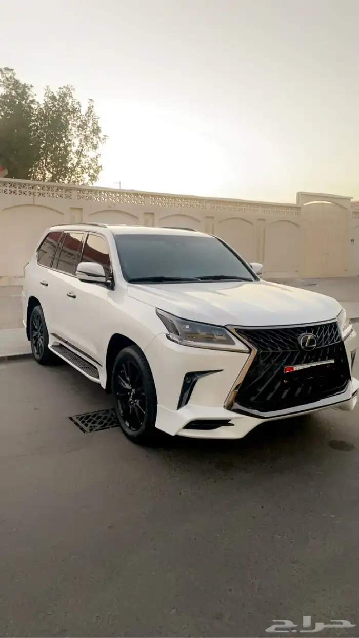 لكزس LX570 خليحي موديل 2020 موجودة بدبي 0