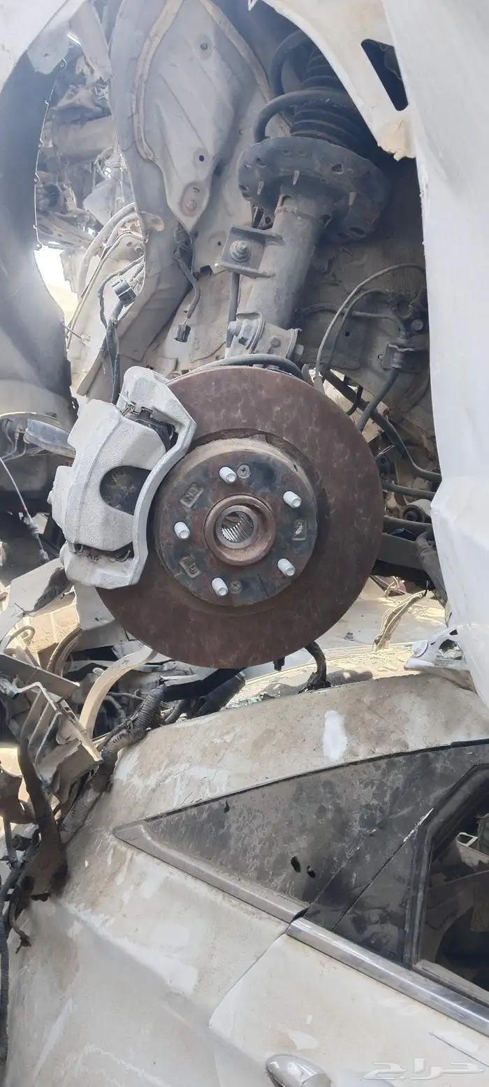 فلنجات امامي حبتين وكليبرات ومقص أمامي يمين النترا 2022اصلي 1