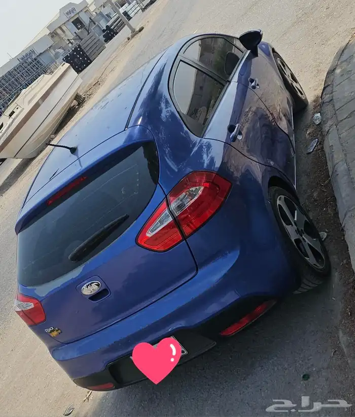 كيا ريو هاتشباك 2015 فل كامل فتحة سقف 11