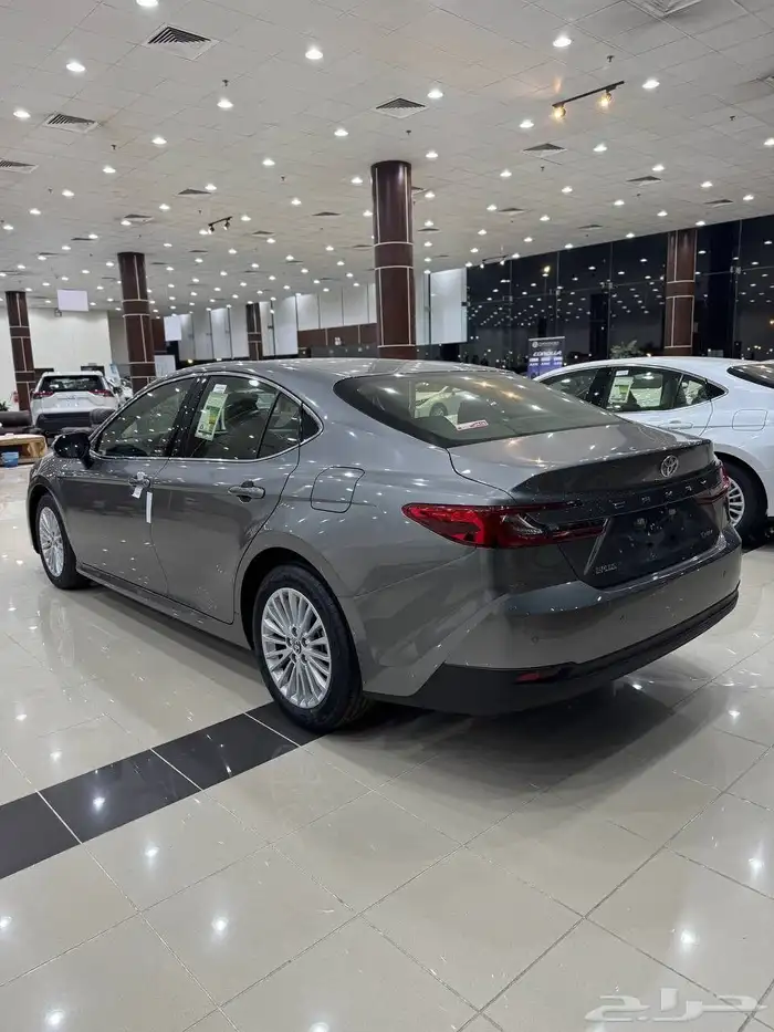 تويوتا كامري 2025 0