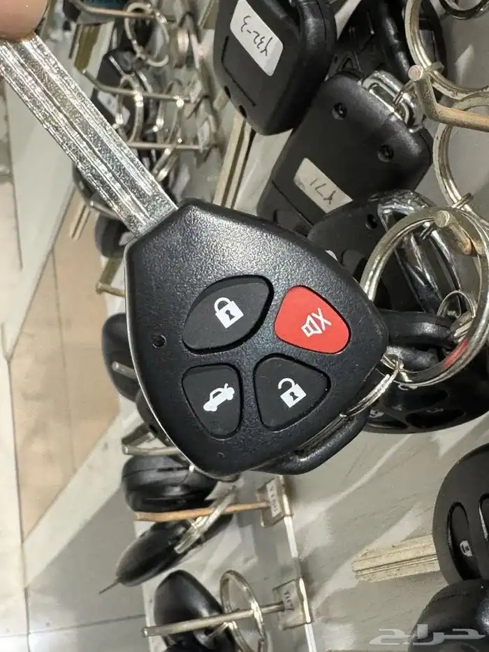 محل مفاتيح الزهراء مبرمج مفاتيح فتح باب منزل فك باب شقه 1