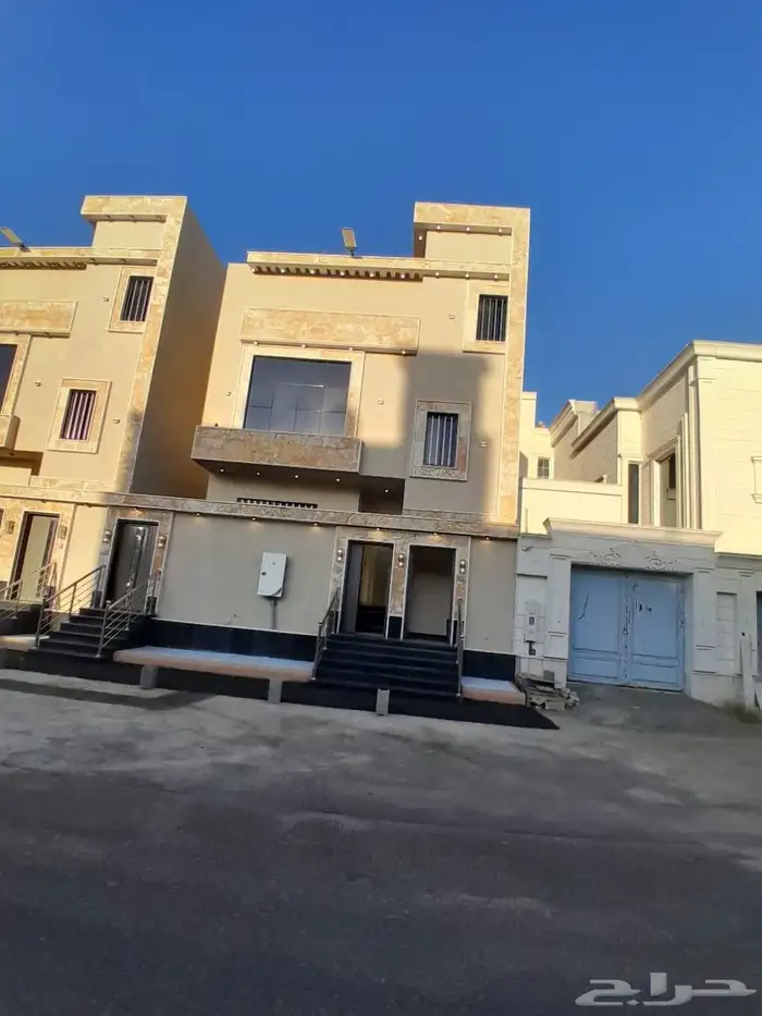 للبيع شقه دور ارضي تمليك في حي الطلح بسعر 580الف 6غرف 0