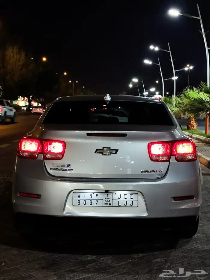 للبيع ماليبو وكاله ممشى قليل مخزنة بالهفوف 4 سلندر 42