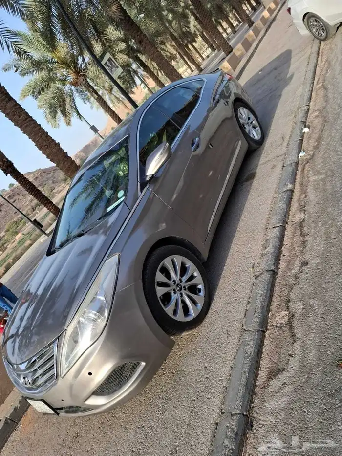 هوانداي ازيرا 5