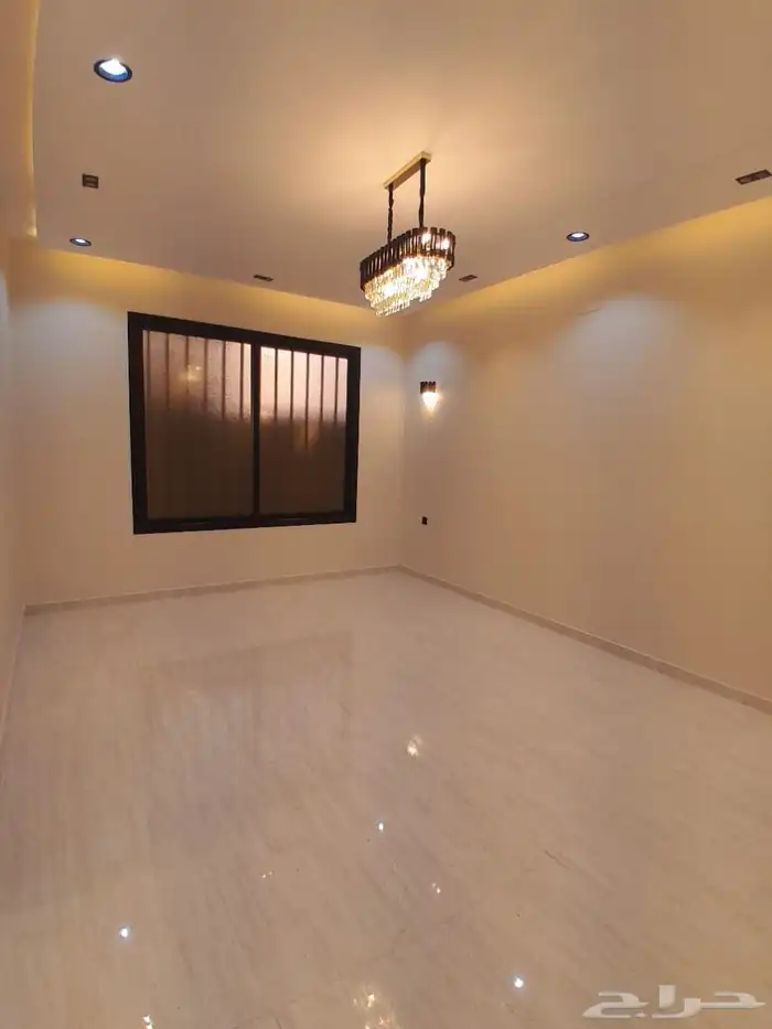 للبيع شقه دور ارضي تمليك في حي الطلح بسعر 580الف 6غرف 4