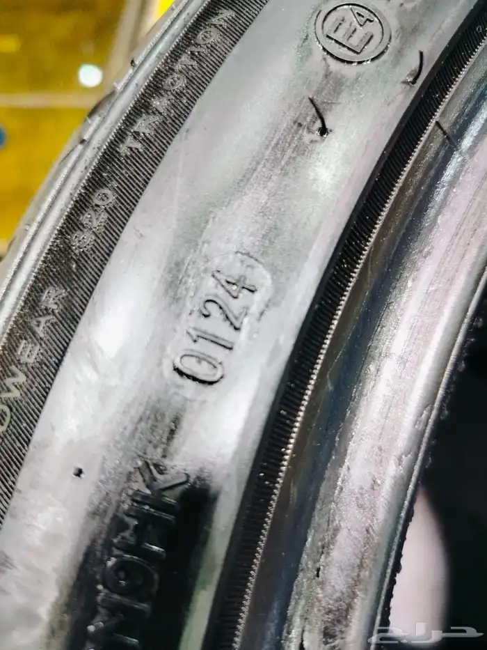 طقم كفرات امامي 225 45 19 الخلفي 255 40 19 4