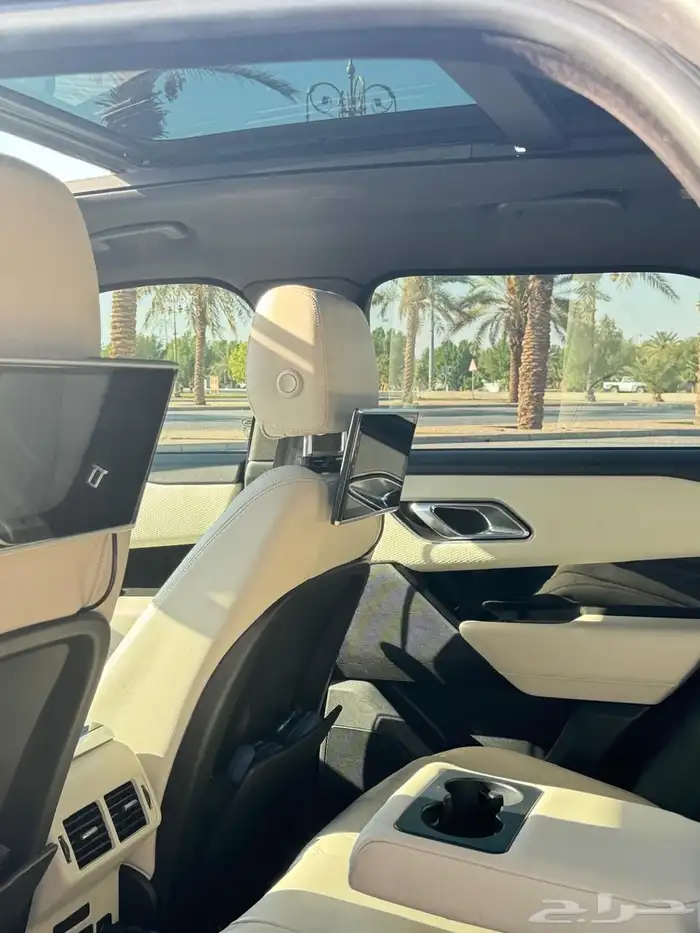 رنج روفر فيلار 1