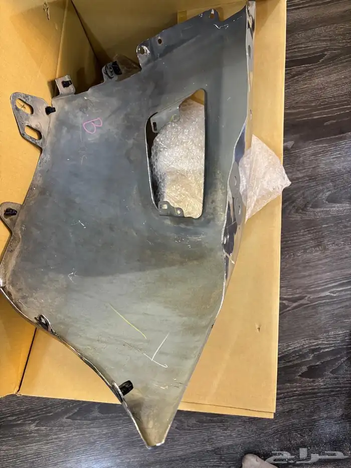 قطع هايلوكس 21 للبيع 10